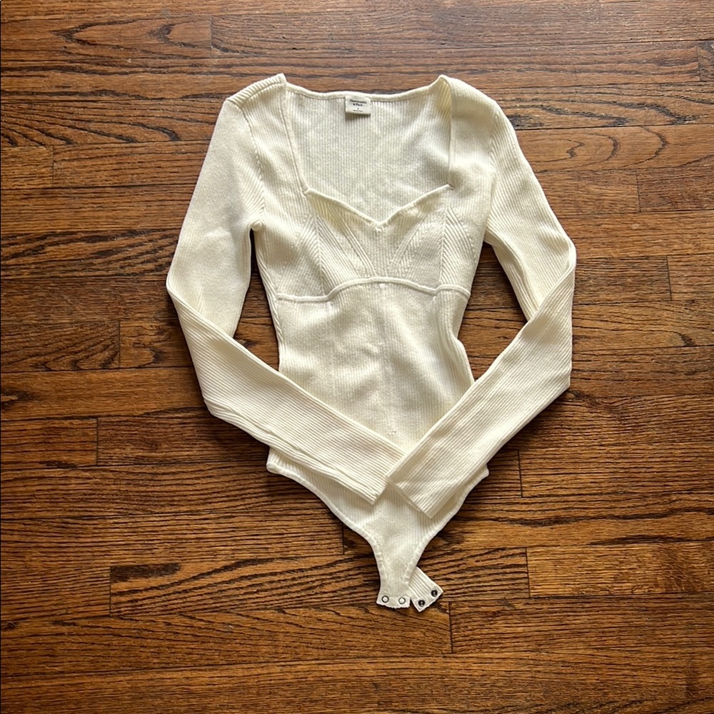 Abercrombie Cream Long Sleeve Bodysuit